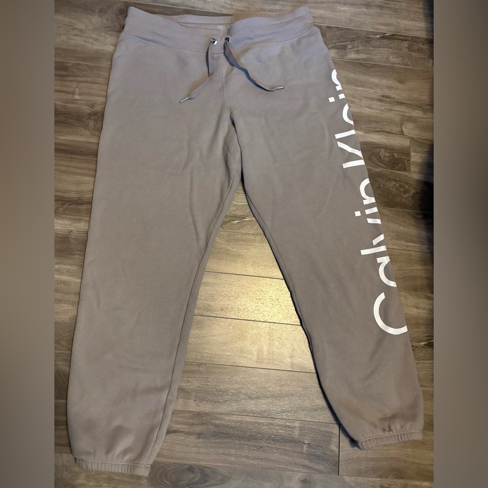 Calvin Klein Performance Joggers Elastic Cuff Drawstring Size L XL Fleece Lined